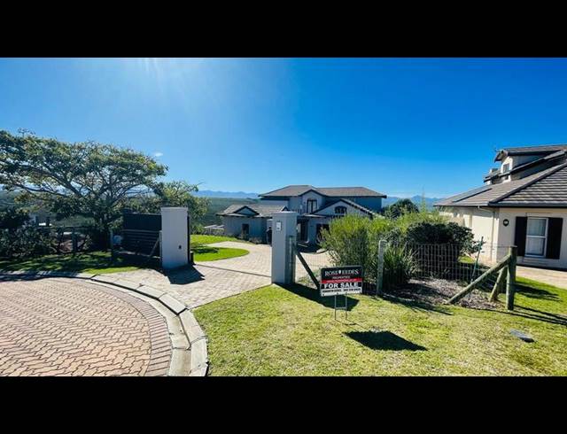 4 BEDROOM HOUSE FOR SALE IN BARON VIEW